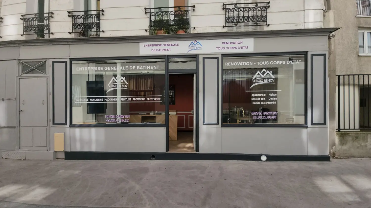 Devanture du bureau Sergio Renov à Paris